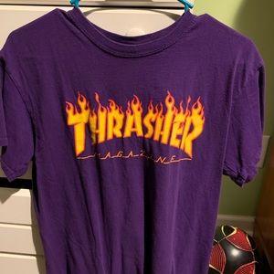 small women’s thrasher shirt